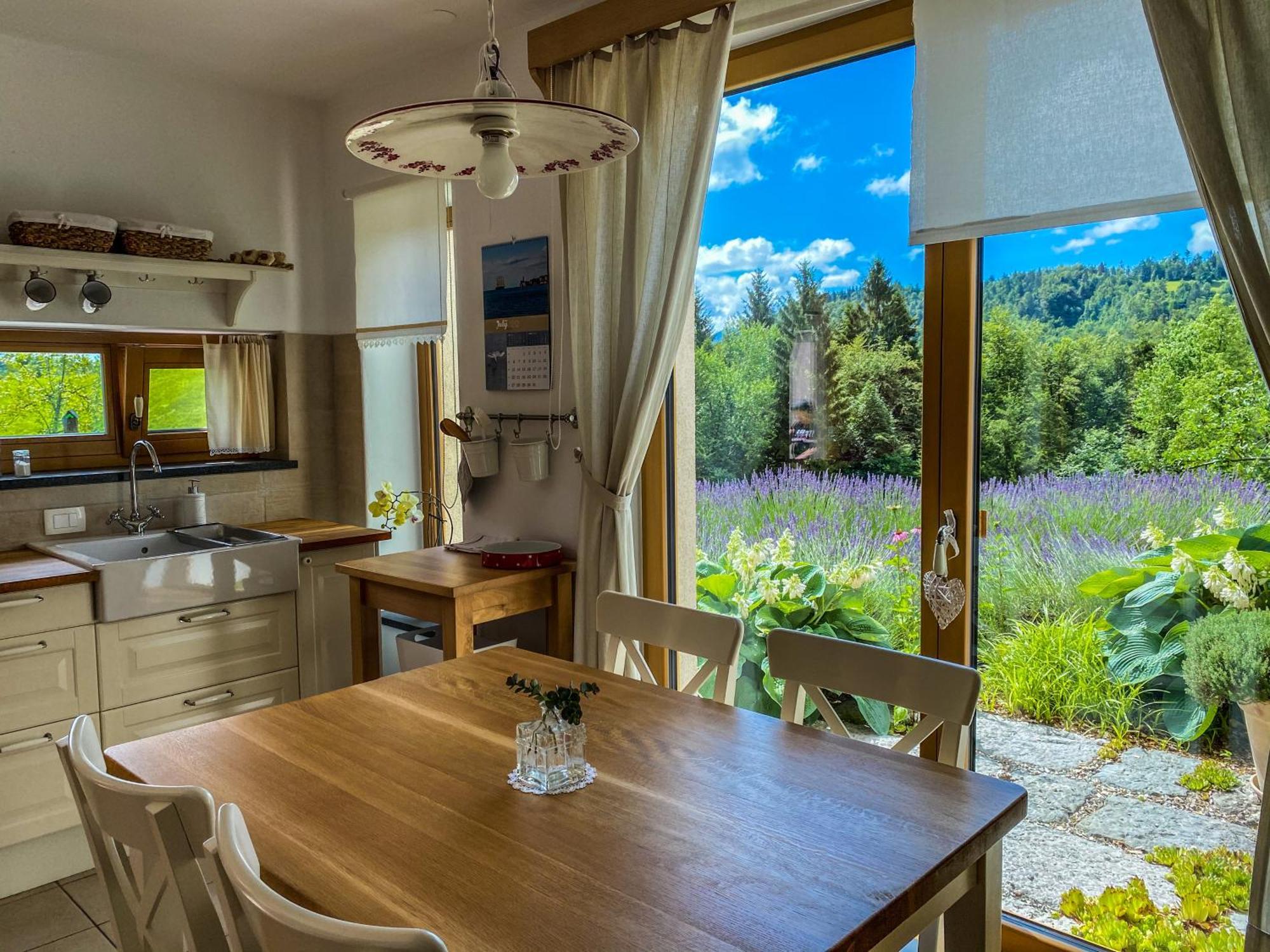Na Kupcku Estate "Nature Reatreat & Wellness" Idrija Dış mekan fotoğraf